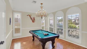 Stunning lakefront property in Cypress - Image 4