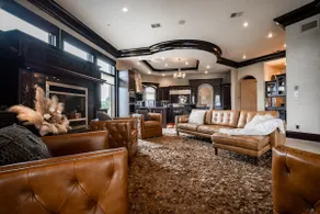 Luxe 10000sqf Estate-Event Venue/Hunting/Sleeps 18 - Image 3