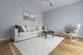 Charming home in up-and-coming suburb - Image 4