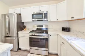Year-Round Hot Tub! Home in Breezy Point Resort - Image 3
