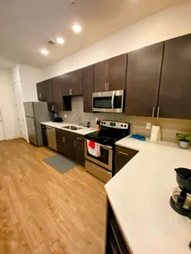 Modern Spacious 2BR/2BA in Downtown Champaign - Image 2