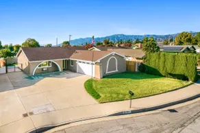 Spacious Charter Oak Home - Image 2