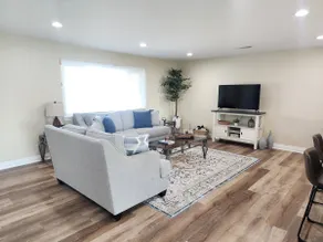 Spacious Charter Oak Home - Image 4