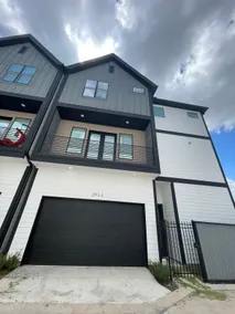 Nexus House|Luxe|Downtown|NRG|Med Ctr|3bedrm|3.5ba - Image 3