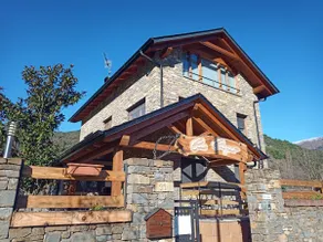 Traditional Pyrenees house with lots of comfort - Image 2