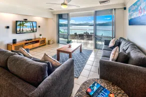 Frangipani 201 by HamoRent on Hamilton Island - Image 3