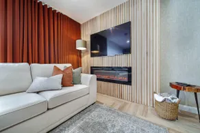 Luxury 2 Bed in Historic Village | Central | WiFi - Image 3