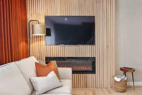 Luxury 2 Bed in Historic Village | Central | WiFi - Image 2