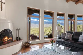 Tranquil Spa Retreat with Views - Image 2