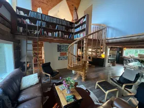 Incredible waterfront log home with sauna/ hot tub - Image 3
