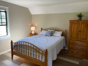 Private loft apartment, peaceful and convenient - Image 2