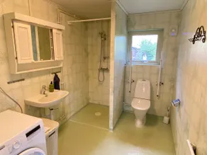 Grandma's cottage - Image 5