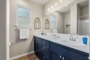 Beautiful updated home in a quiet neighborhood. - Image 3