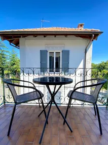 Comfortable near the lake - Image 2