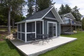 “The Cove” cottage on the bay - Image 2