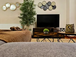 Golden Suite Accommodation - Image 3