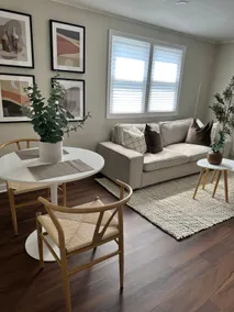 Modern 2BR Near EWR, NYC & Free EV Charging - Image 3