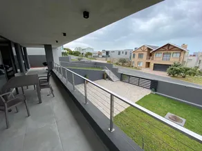 Spacious Beach Breakaway - Image 5