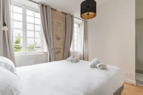 Le Prieuré - Central and Quiet with Beautiful View - Image 3