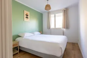 Duplex • Free Private Parking •Terrace •RERD/T12 - Image 3
