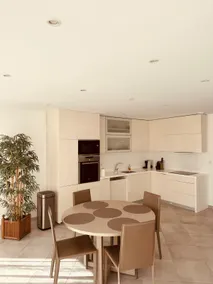 Large, bright, cozy apartment. - Image 5