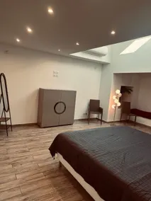 Large, bright, cozy apartment. - Image 3