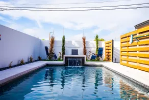 Casa del Sol: Luxury Heatable Pool w/ Guest House - Image 2