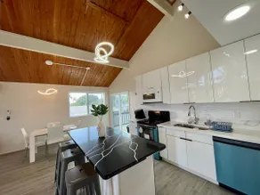 Ocean & Mountain View’s home in Makaha - Image 5