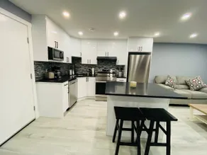 Beautiful 2 Bedroom suite ! - Image 4
