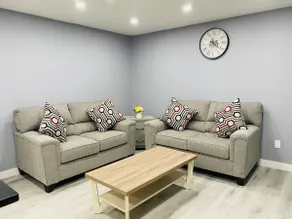Beautiful 2 Bedroom suite ! - Image 3