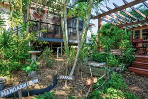 Enchanted Garden Cottage with Bikes and Air Con - Image 3