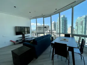 DT GEM! Central and Spacious Penthouse with Views - Image 4