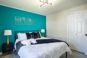 Oak Hill 3BR near NRG & ACE | Hot Tub | Fire Pit - Image 3