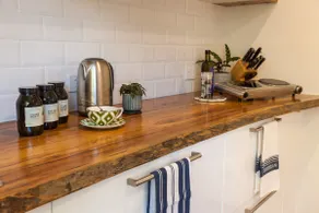Seaside Apartment - Image 3
