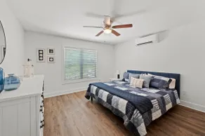 Scenic Hideaway 4Br Beautiful Lake Home - Image 5