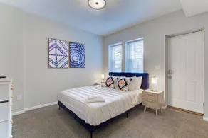 Upscale Little Italy Two Bedroom w/ Private Drive - Image 4