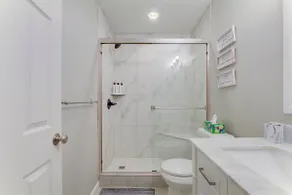 Upscale Little Italy Two Bedroom w/ Private Drive - Image 3