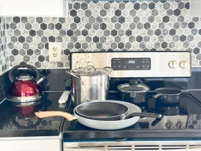 Beautiful home with AC in Hilo - Image 5