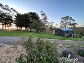 Escape to a serene countryside haven - Image 3