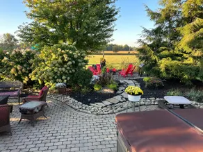 Hillsboro Country Retreat - Image 2