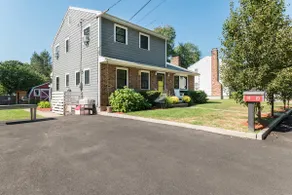 Charming New England Home - Image 2