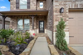 Modern/Stylish quiet home in Katy | 5 bed 2.5 bath - Image 4