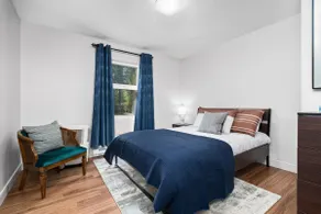 Charming 1BR Near DT Kimberley: Pool, Hot Tub, Gym - Image 2
