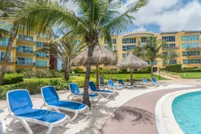 New Oceanfront 4 bedroom at Oceania - Image 3