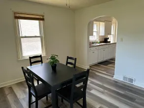 Sleeps 8, YSU, Fairgrounds, EV1, (Fenced Backyard) - Image 4