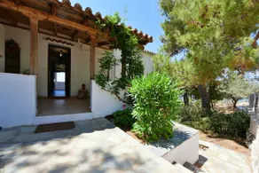 Nelly's Coastal Family House - Image 2