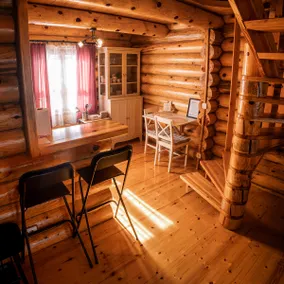 Log cabin - Image 4