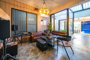 Hualien's seaside is very close to the homestay, walking and enjoying the sea breeze, industrial style and taste! - Image 2