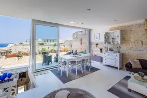 Valletta Bastions Seafront House - Image 3