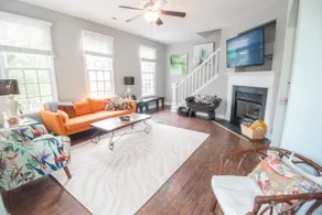 3 BD stylish condo w Arcade + 2 balconies! - Image 4
